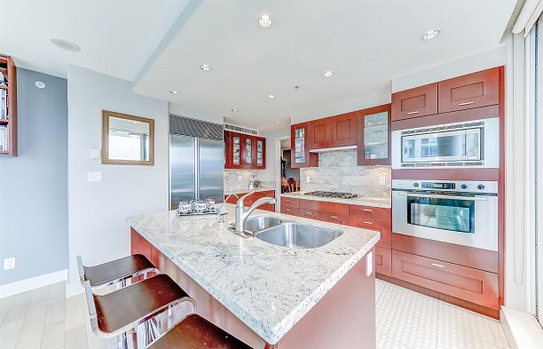 402 590 NICOLA STREET, Vancouver BC V6G 3J8 Coal Harbour