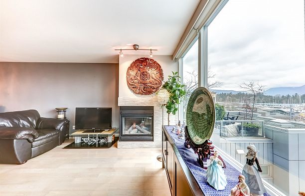 402 590 NICOLA STREET, Vancouver BC V6G 3J8 Coal Harbour