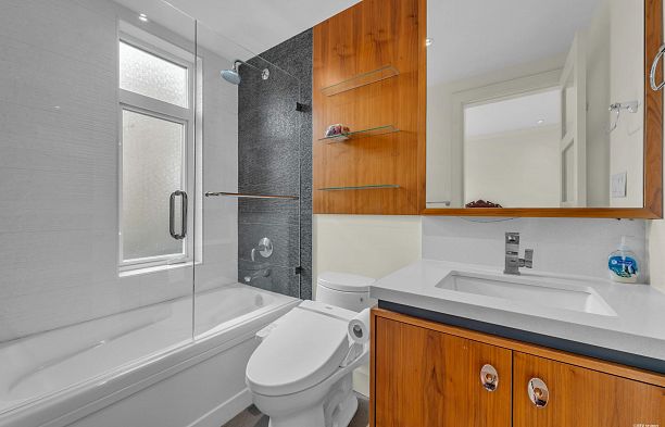4239 W 11th Avenue Point Grey