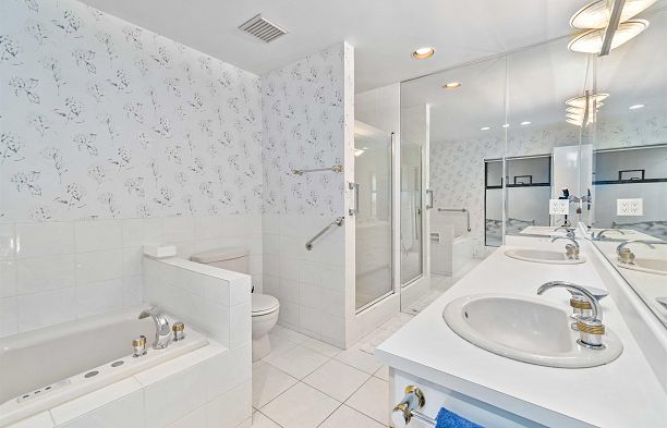6606 TURNBERRY CRESCENT, Vancouver BC V5X 4M8 South Cambie