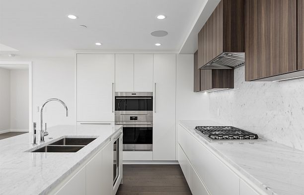 1706-7418 Paulson Street, Vancouver BC V6P 0K2 South Cambie