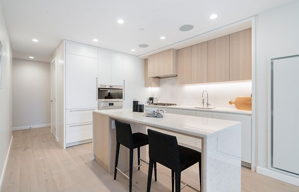 2401 7433 CAMBIE STREET, Vancouver BC V6P 0J8 South Cambie