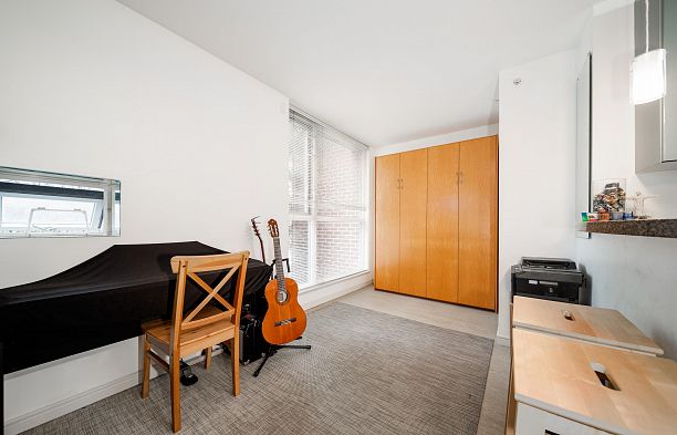 305 1068 HORNBY STREET, Vancouver BC V6Z 2Y7 Downtown VW