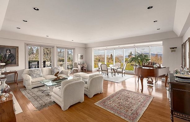 1516 Wesbrook Crescent University VW