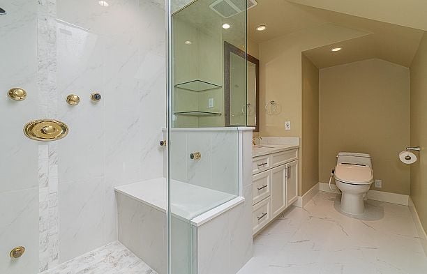 6630 MARINE CRESCENT, Vancouver BC V6P 5X1 S.W. Marine