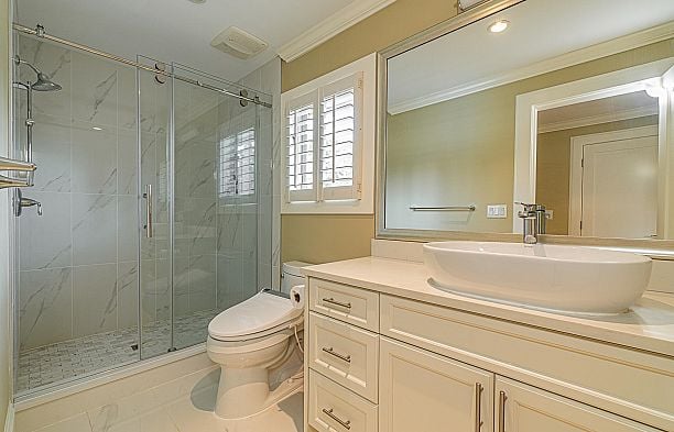 6630 MARINE CRESCENT, Vancouver BC V6P 5X1 S.W. Marine