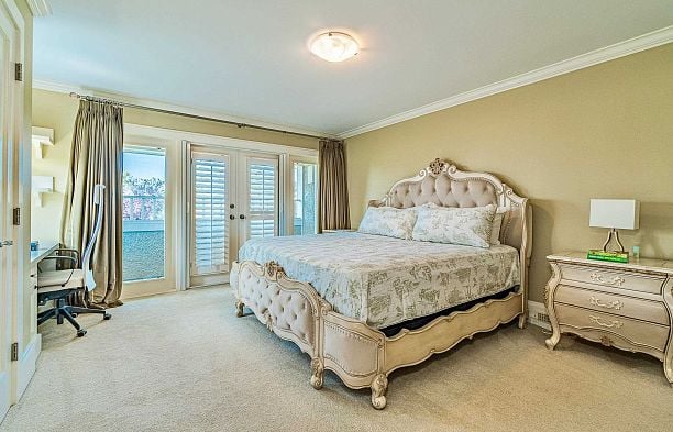 6630 MARINE CRESCENT, Vancouver BC V6P 5X1 S.W. Marine