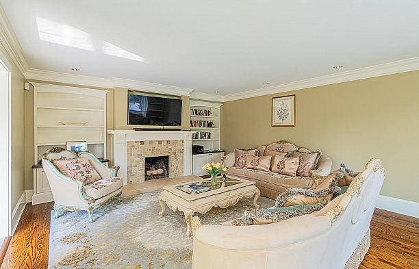 6630 MARINE CRESCENT, Vancouver BC V6P 5X1 S.W. Marine