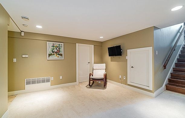 6630 MARINE CRESCENT, Vancouver BC V6P 5X1 S.W. Marine