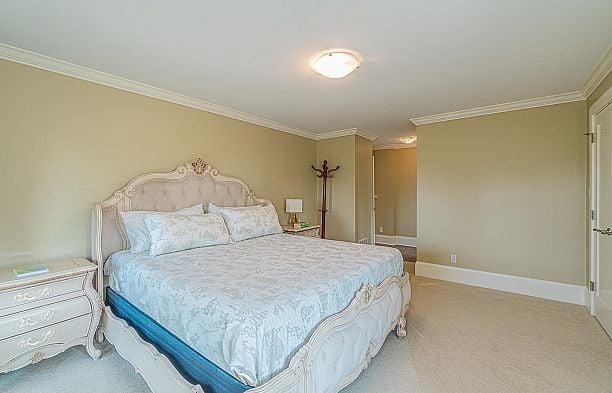 6630 MARINE CRESCENT, Vancouver BC V6P 5X1 S.W. Marine