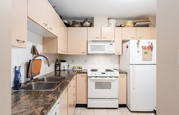 3001 1331 ALBERNI STREET, Vancouver BC V6E 4S1 West End VW