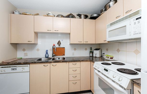 3001 1331 ALBERNI STREET, Vancouver BC V6E 4S1 West End VW
