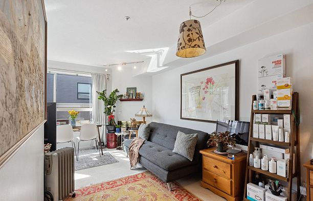 306 988 W 21ST AVENUE, Vancouver BC V5Z 1Z1 Cambie