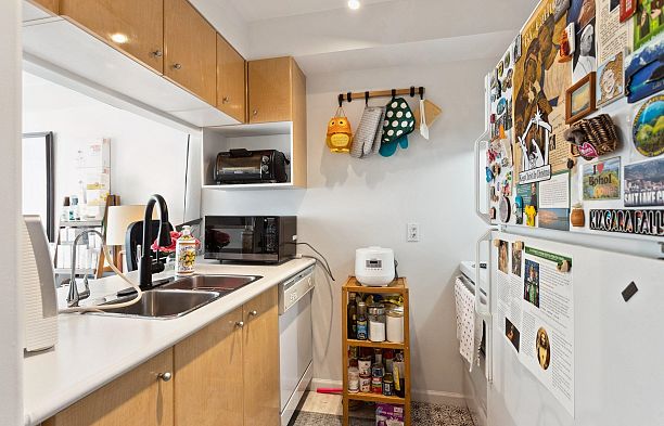 306 988 W 21ST AVENUE, Vancouver BC V5Z 1Z1 Cambie
