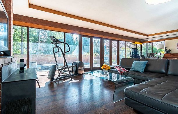 4290 Salish Drive University VW