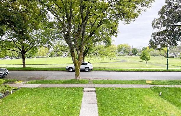 3093 W 29th Avenue MacKenzie Heights