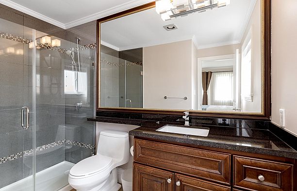 6968 CHURCHILL STREET, Vancouver BC V6P 5B3 South Granville