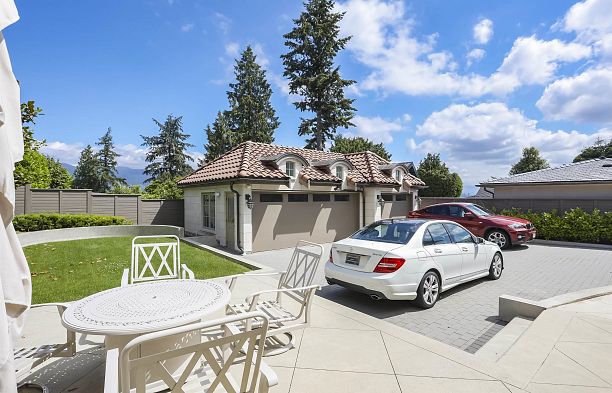 4651 Simpson Avenue Point Grey