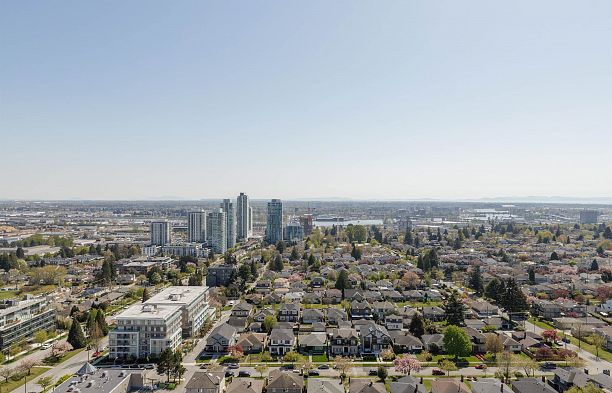 1505 7418 PAULSON STREET, Vancouver BC V6P 0K2 South Cambie