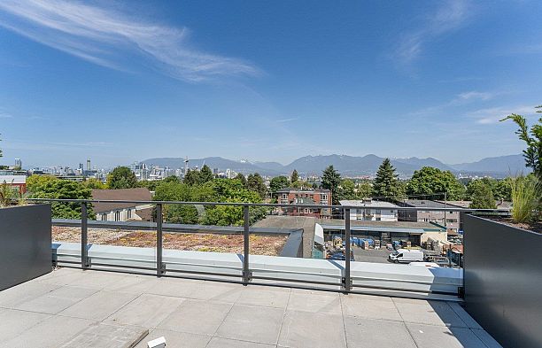 311 2520 GUELPH STREET, Vancouver BC V5T 0K7 Mount Pleasant VE