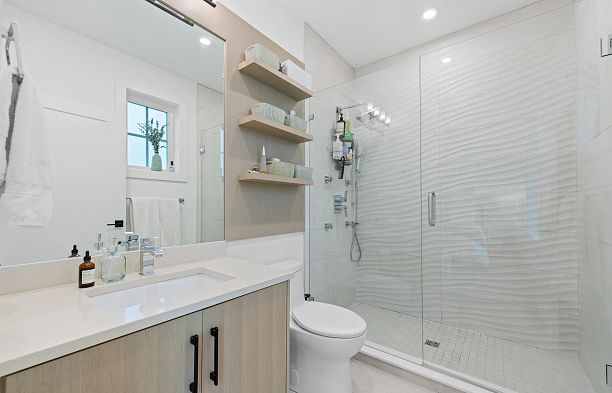 978 E 13TH AVENUE, Vancouver BC V5T 2L7 Mount Pleasant VE