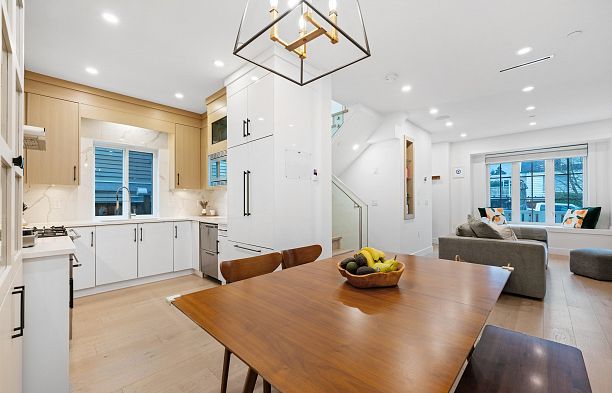 978 E 13TH AVENUE, Vancouver BC V5T 2L7 Mount Pleasant VE