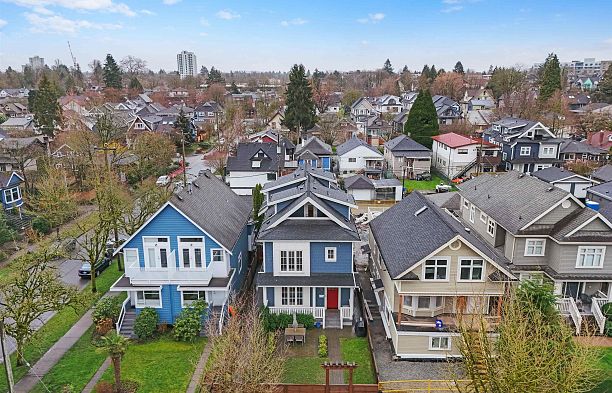 978 E 13TH AVENUE, Vancouver BC V5T 2L7 Mount Pleasant VE