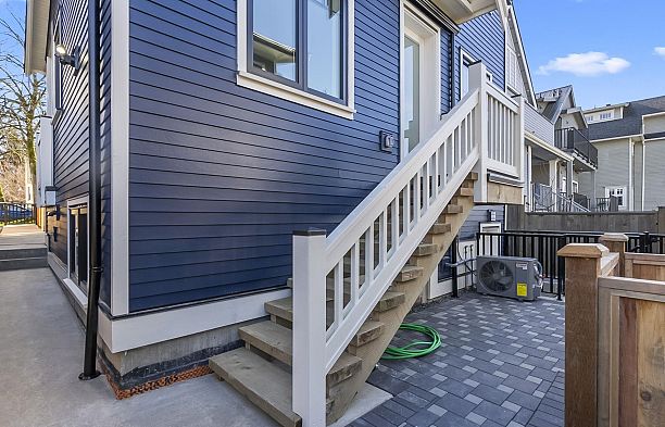 525 E 11TH AVENUE, Vancouver BC V5T 2E1 Mount Pleasant VE