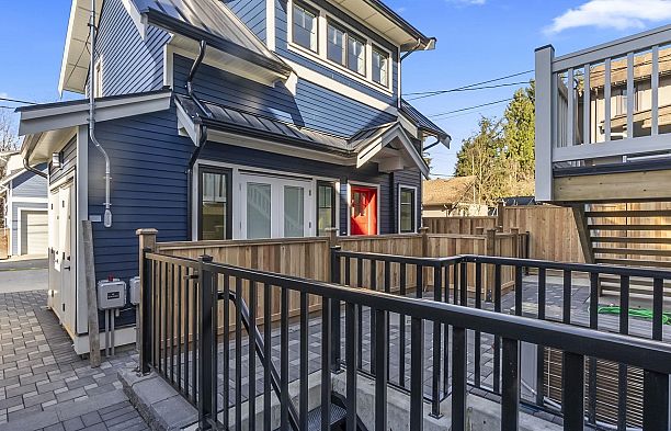 525 E 11TH AVENUE, Vancouver BC V5T 2E1 Mount Pleasant VE