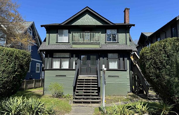 331 W 16TH AVENUE, Vancouver BC V5Y 1Z1 Mount Pleasant VW