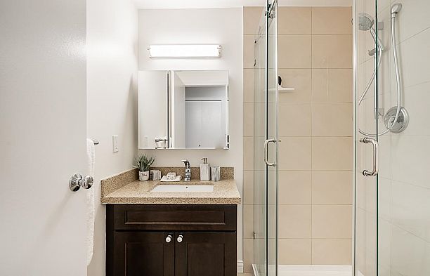 104 2628 ASH STREET, Vancouver BC V5Z 4L2 Fairview VW