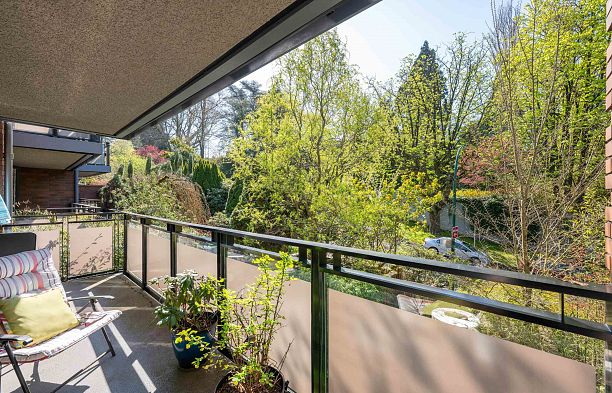 411 1405 W 15TH AVENUE, Vancouver BC V6H 3R2 Fairview VW