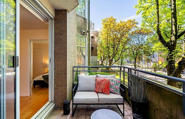 104 2628 ASH STREET, Vancouver BC V5Z 4L2 Fairview VW