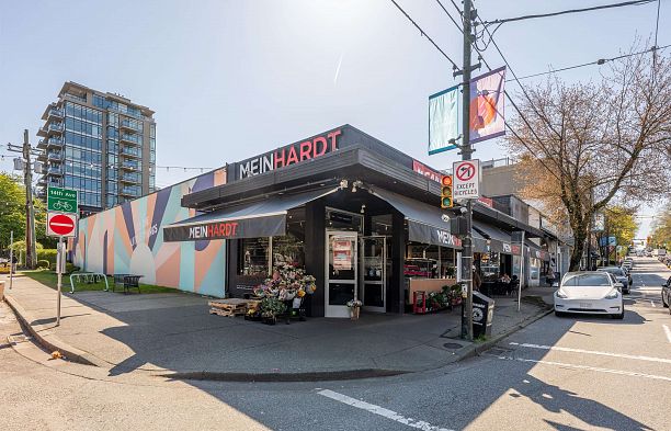 411 1405 W 15TH AVENUE, Vancouver BC V6H 3R2 Fairview VW