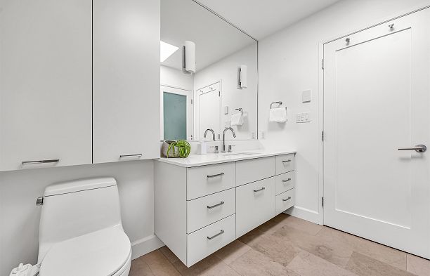 1361 W 7TH AVENUE, Vancouver BC V6H 1B8 Fairview VW
