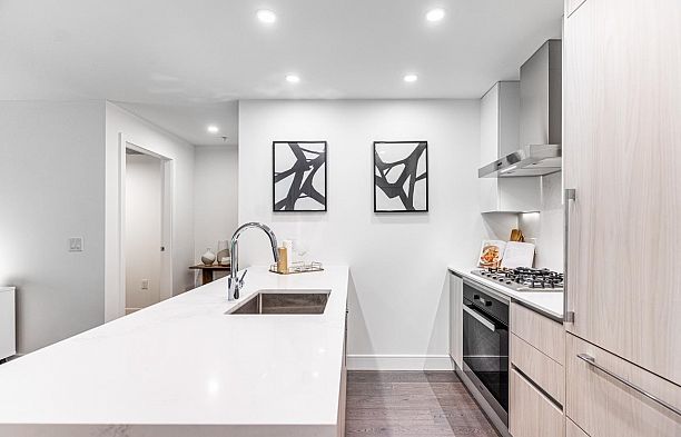 209 488 W 58th Avenue South Cambie