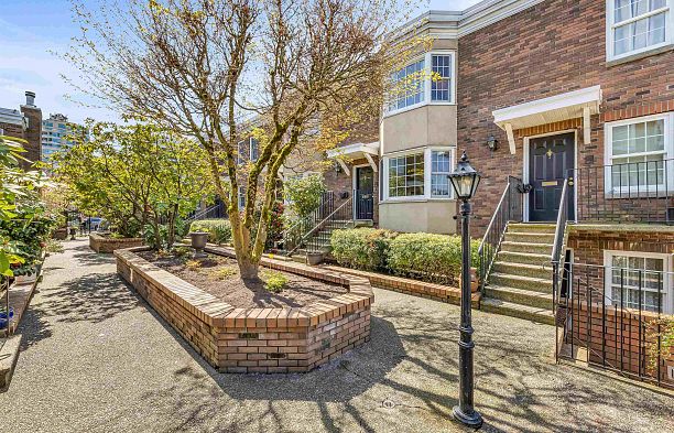 1361 W 7TH AVENUE, Vancouver BC V6H 1B8 Fairview VW