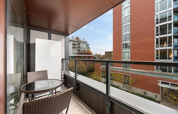 411 209 E 7TH AVENUE, Vancouver BC V5T 0H3 Mount Pleasant VE