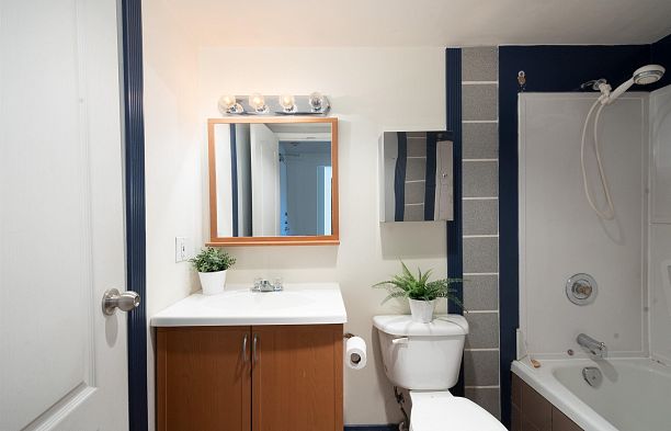 PH12 2125 York Avenue Kitsilano