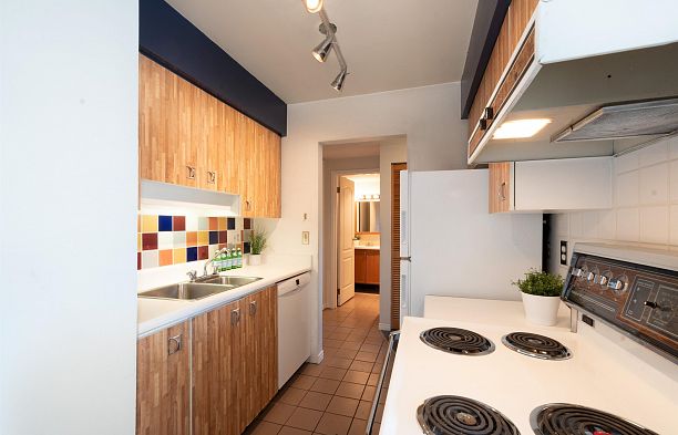 PH12 2125 York Avenue Kitsilano