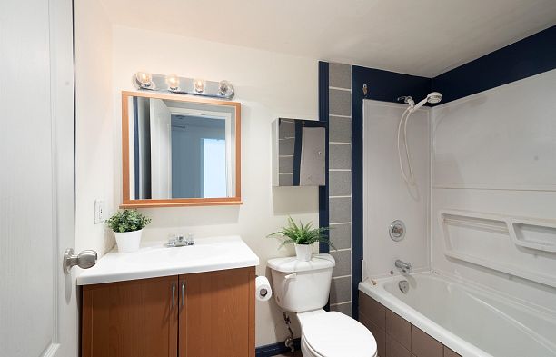 PH12 2125 York Avenue Kitsilano