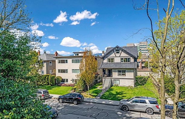 303 966 W 14 AVENUE, Vancouver BC V5Z 1R4 Fairview VW