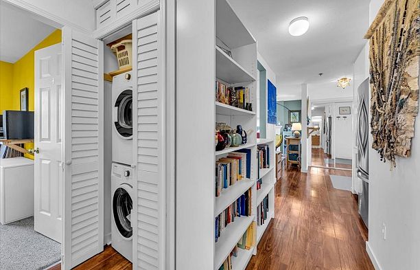 303 966 W 14 AVENUE, Vancouver BC V5Z 1R4 Fairview VW