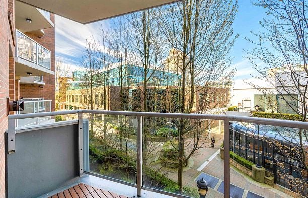 306 1575 W 10TH AVENUE, Vancouver BC V6J 5L1 Fairview VW