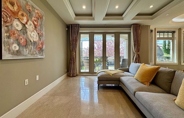 7165 MAPLE STREET, Vancouver BC V6P 5P5 S.W. Marine
