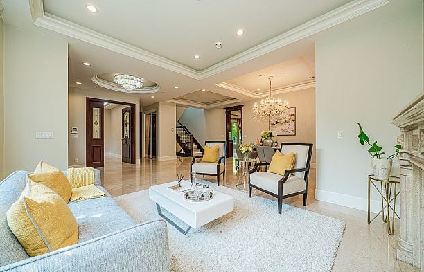 7165 MAPLE STREET, Vancouver BC V6P 5P5 S.W. Marine