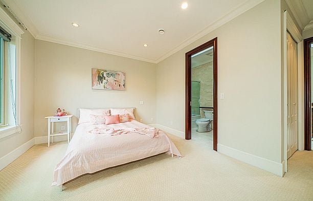 7165 MAPLE STREET, Vancouver BC V6P 5P5 S.W. Marine