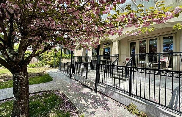 7165 MAPLE STREET, Vancouver BC V6P 5P5 S.W. Marine