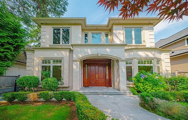 7165 MAPLE STREET, Vancouver BC V6P 5P5 S.W. Marine