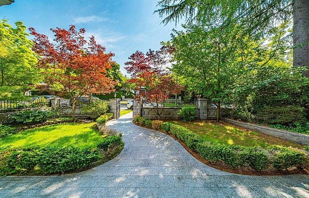 7165 MAPLE STREET, Vancouver BC V6P 5P5 S.W. Marine